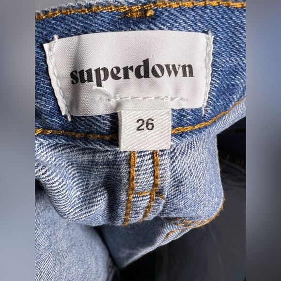 Superdown Revolve Button Fly Jean Shorts size 26 - Picture 9 of 10